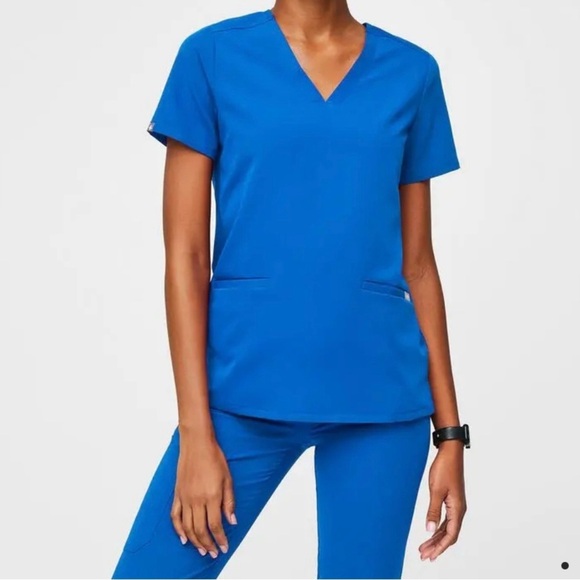 Figs Tops - Figs Blue Casma Three-Pocket Scrub Top Xl V neck